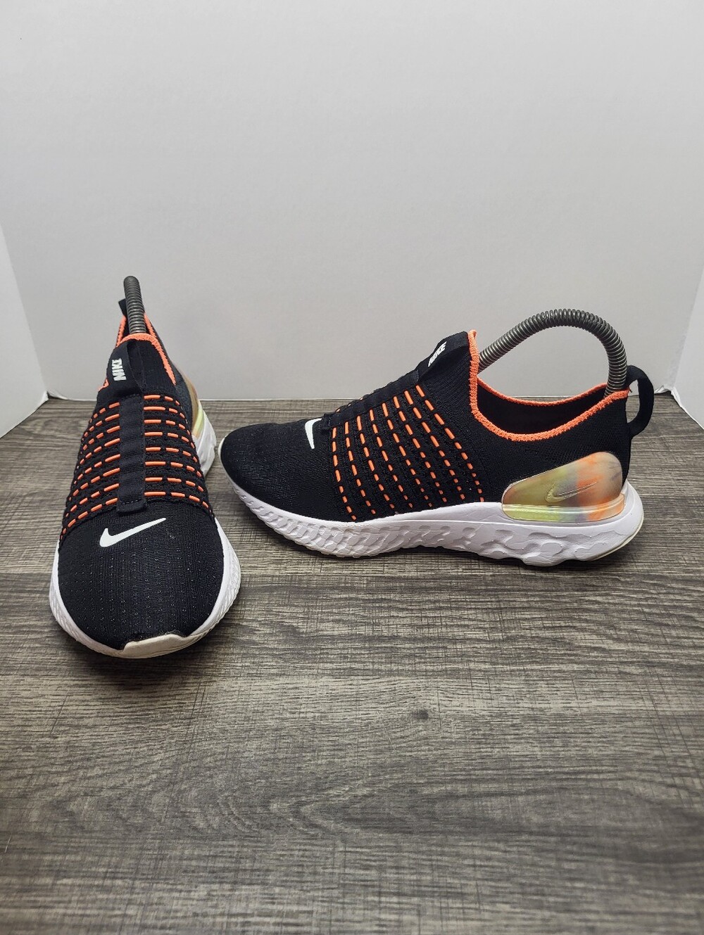 Nike React Phantom Run Flyknit 2 Shoes Womens Size 6.5 Black Slip On Shoes
